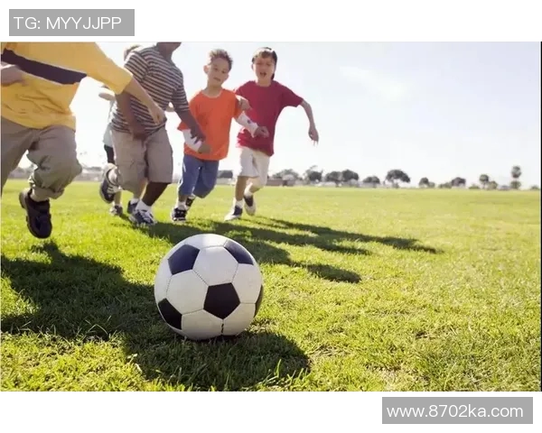 法国足球明星与华为携手共创未来科技体育新篇章