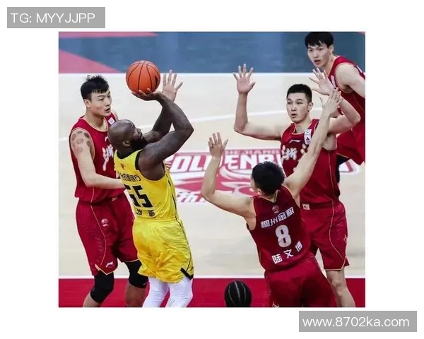 深圳羽毛球队强势领跑联赛积分榜以99分稳居第一位置 深圳羽毛球队强势领跑联赛积分榜以99分稳居第一位置