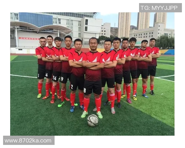 寻找足球明星合影区的最佳位置与拍照技巧分享 寻找足球明星合影区的最佳位置与拍照技巧分享